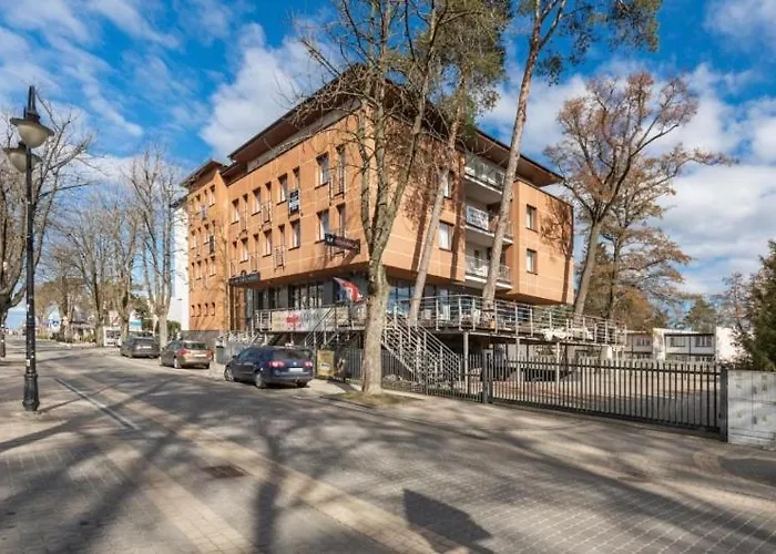 Apartament_kubamielno アパート ミエルノ